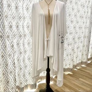 VINTAGE Gauzy White Coverup Kimono Lounge Robe